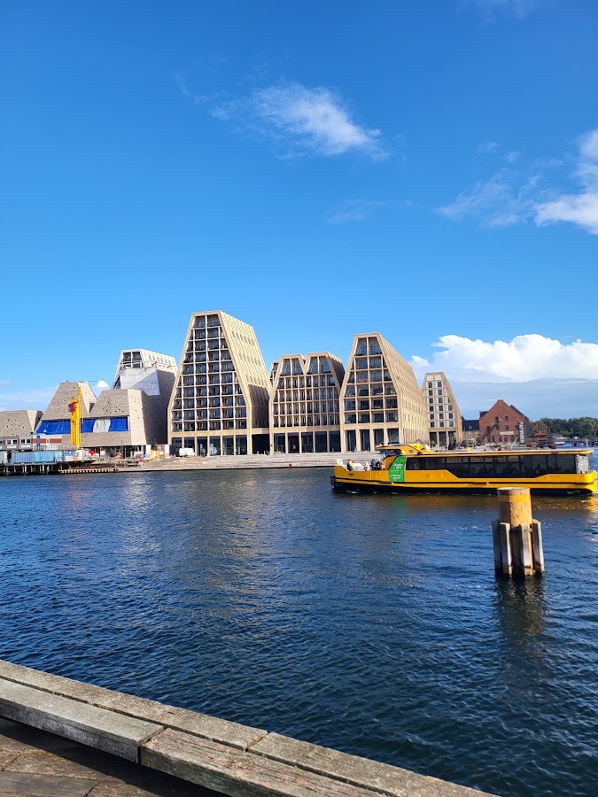 25hours Hotel Paper Island, Hôtels et palaces