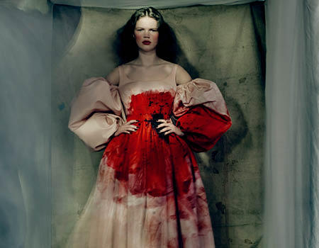 Alexander McQueen, Maisons de mode, à Milan