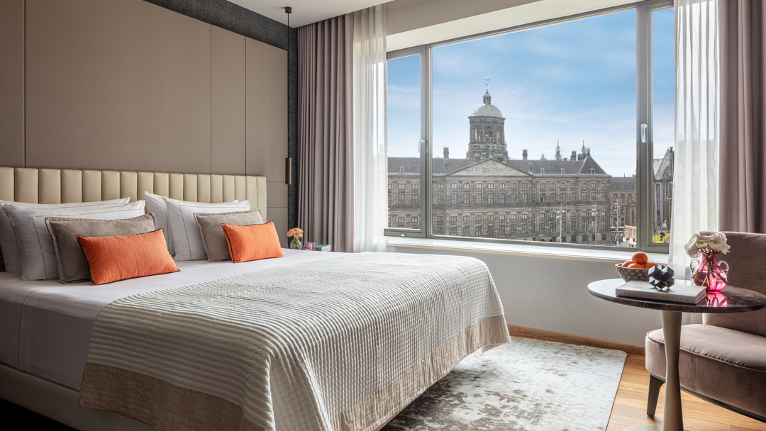 Anantara Grand Hotel Krasnapolsky, Hôtels et palaces