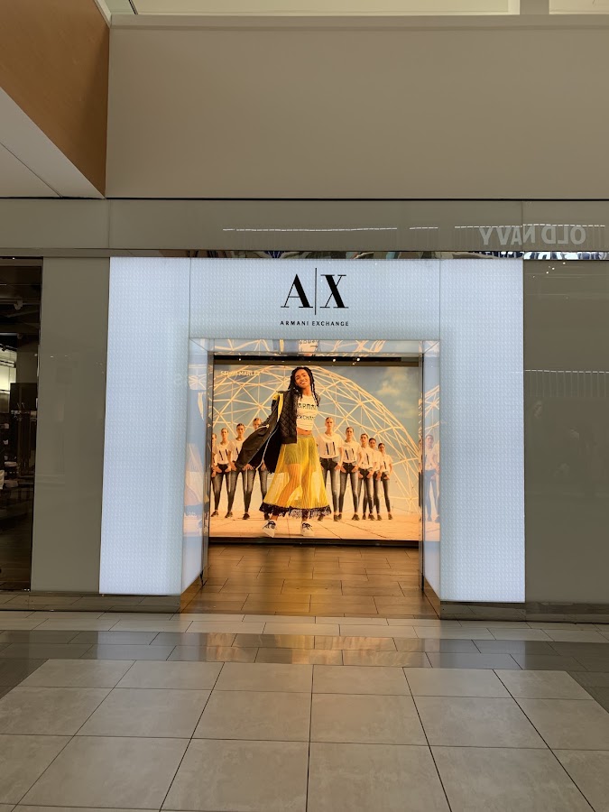 Armani Exchange, Maisons de mode