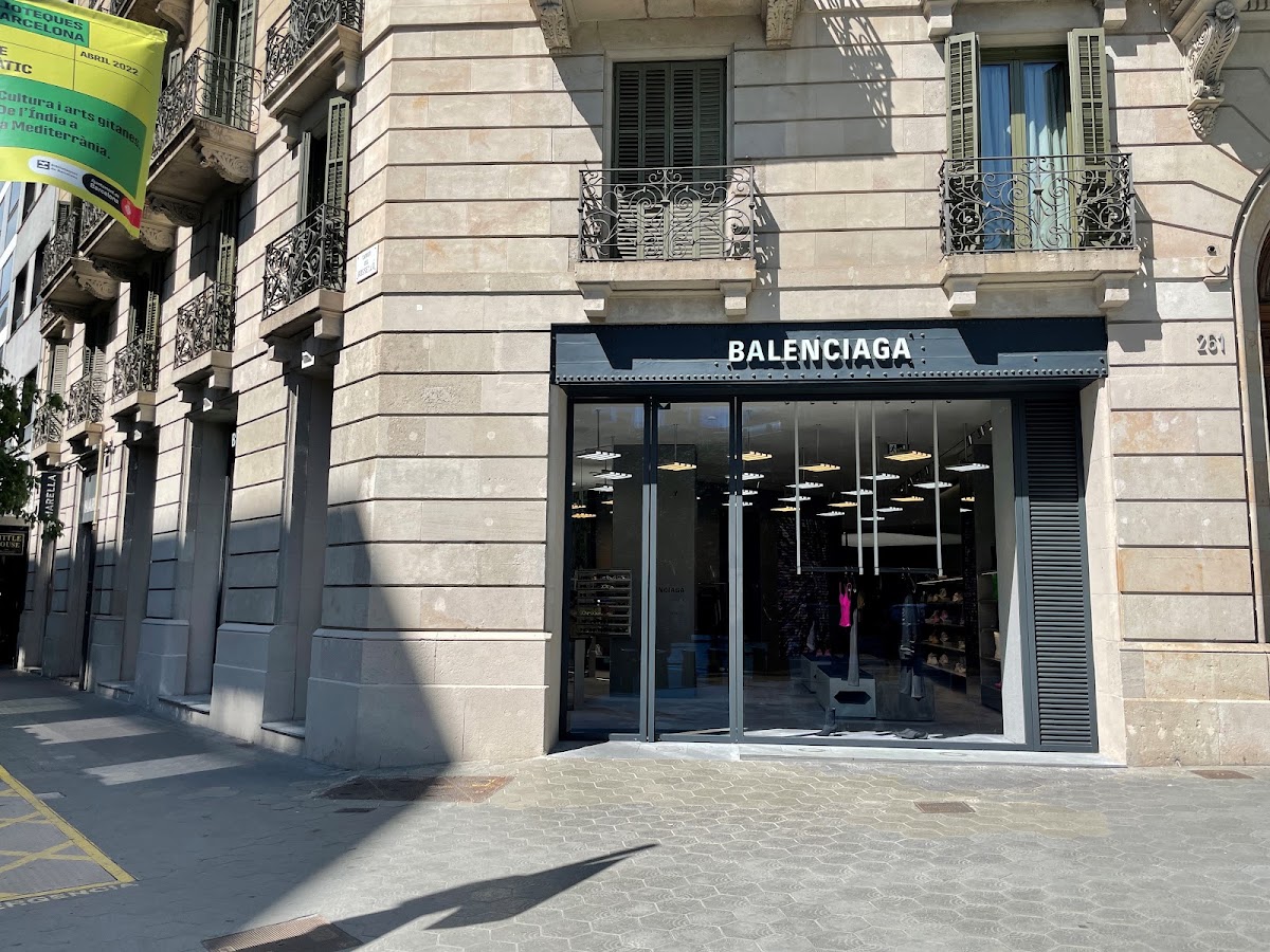 Balenciaga Barcelona Passeig de Gràcia, Maisons de mode