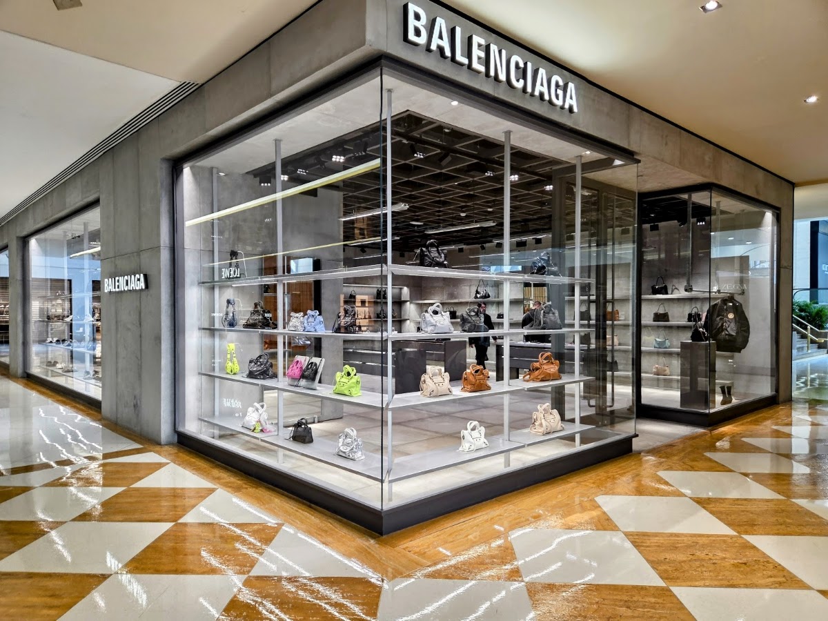 Balenciaga São Paulo, Maisons de mode