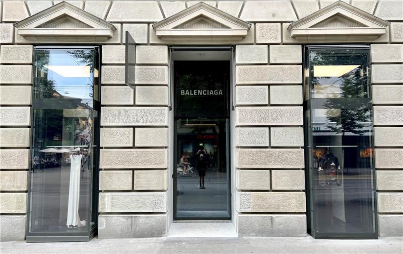 Balenciaga Zürich, Maisons de mode