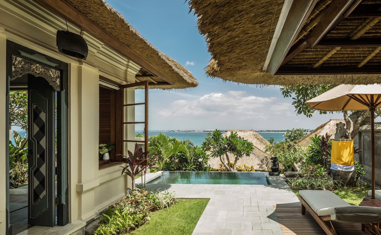 Bali Four Seasons Jimbaran, Hôtels et palaces