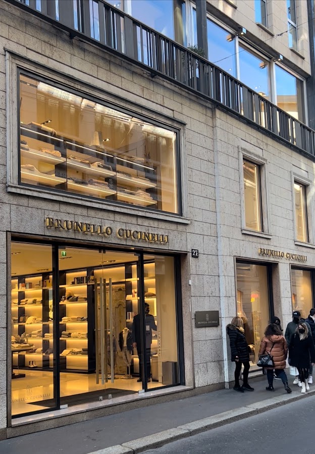 Brunello Cucinelli, Maisons de mode, à Milan