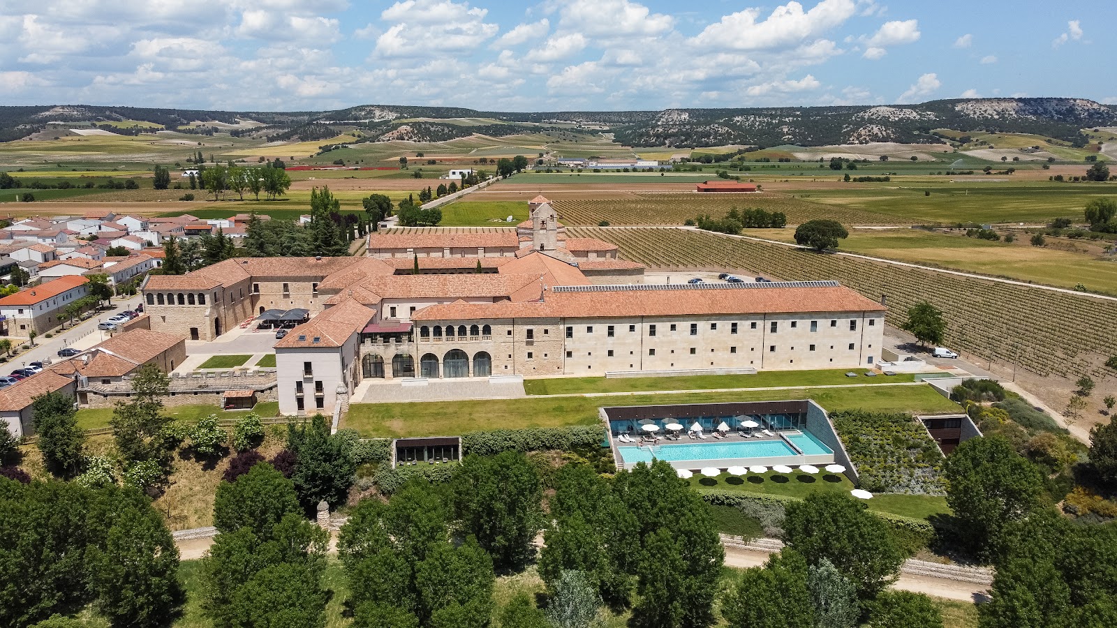 Castilla Termal Monasterio de Valbuena, Hôtels et palaces