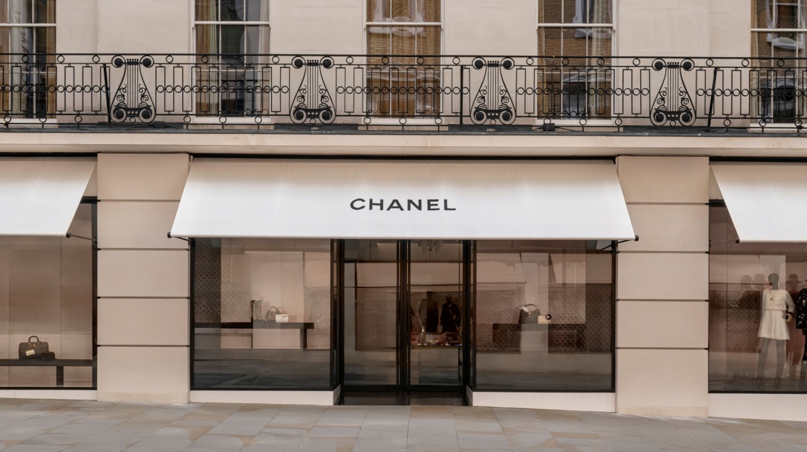 Chanel London New Bond Street, Maisons de mode, à Londres