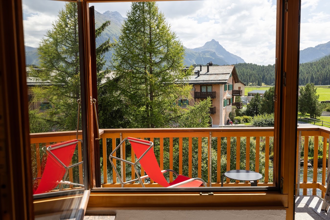 Chesa Prisuna St. Moritz, Hôtels et palaces