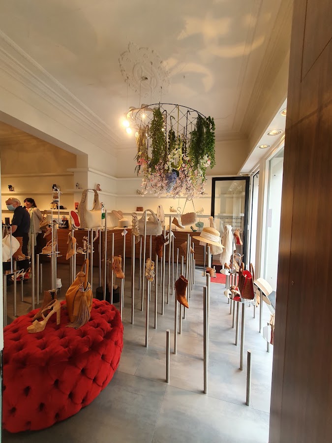 Christian Louboutin, Maisons de mode