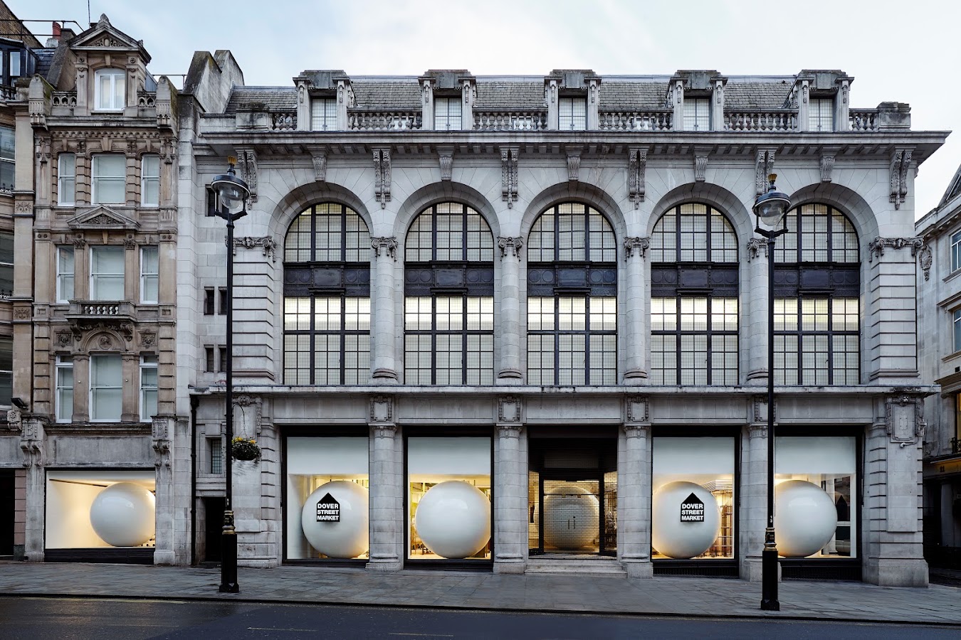 Dover Street Market, Maisons de mode, à Londres
