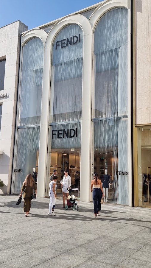 Fendi Istanbul, Maisons de mode