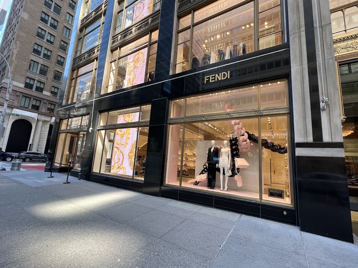 Fendi New York Madison Avenue, Maisons de mode, à New York