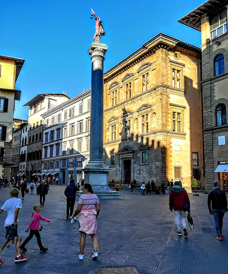 Florence Via Tornabuoni, Maisons de mode
