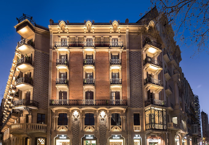 Four Seasons Barcelona, Hôtels et palaces