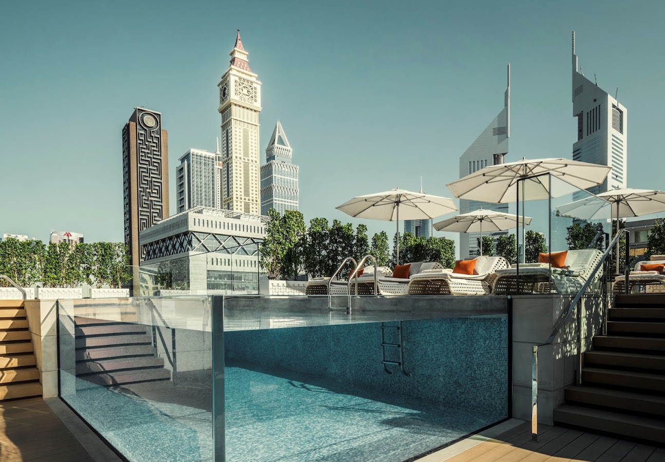Four Seasons Dubai Burj Khalifa, Hôtels et palaces, à Dubaï