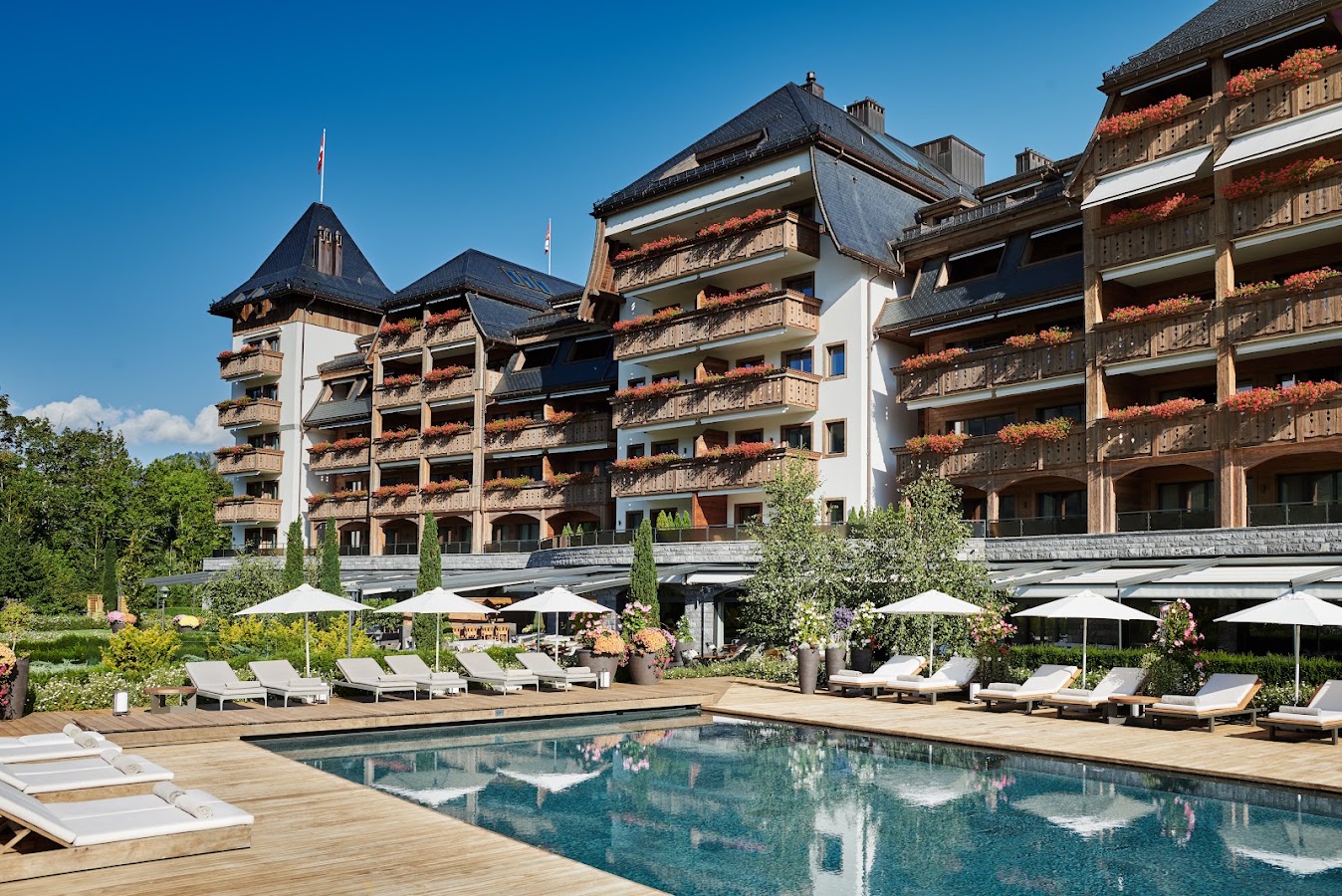 Gstaad Alpine Luxury, Hôtels et palaces