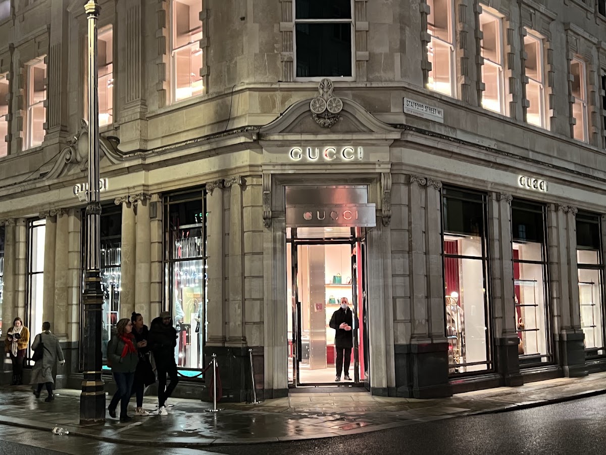 Gucci, Maisons de mode, à Londres