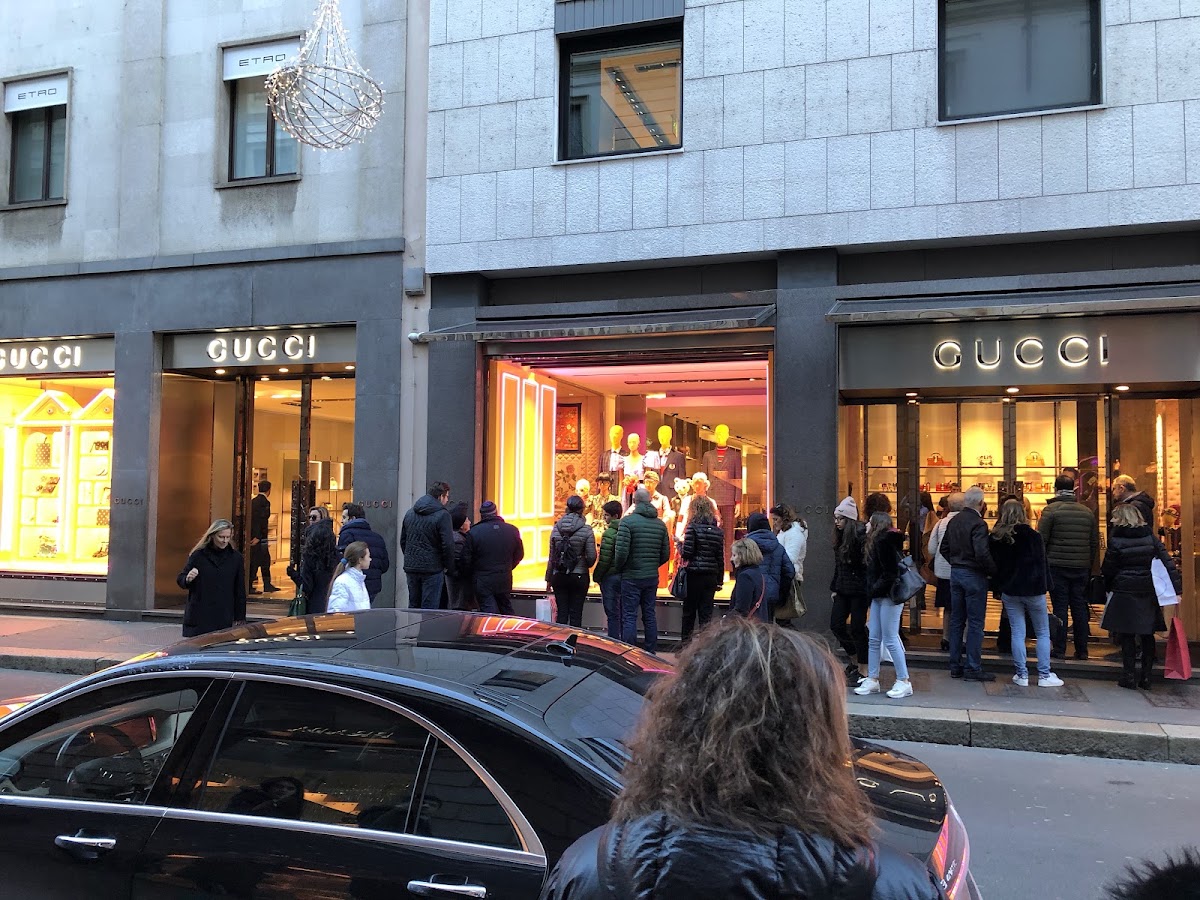 Gucci, Maisons de mode, à Milan