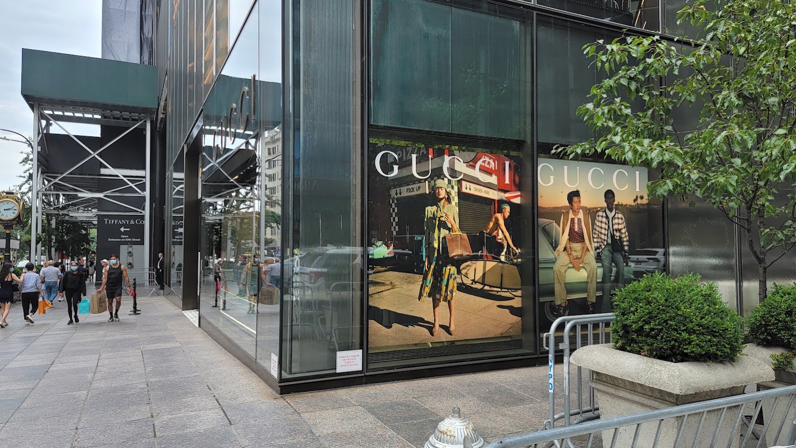 Gucci New York Madison Avenue, Maisons de mode, à New York