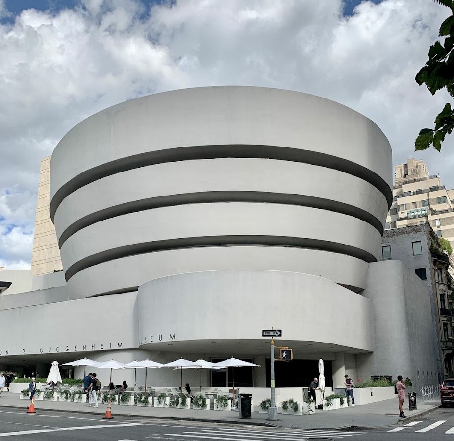 Guggenheim Museum New York, Art et design, à New York