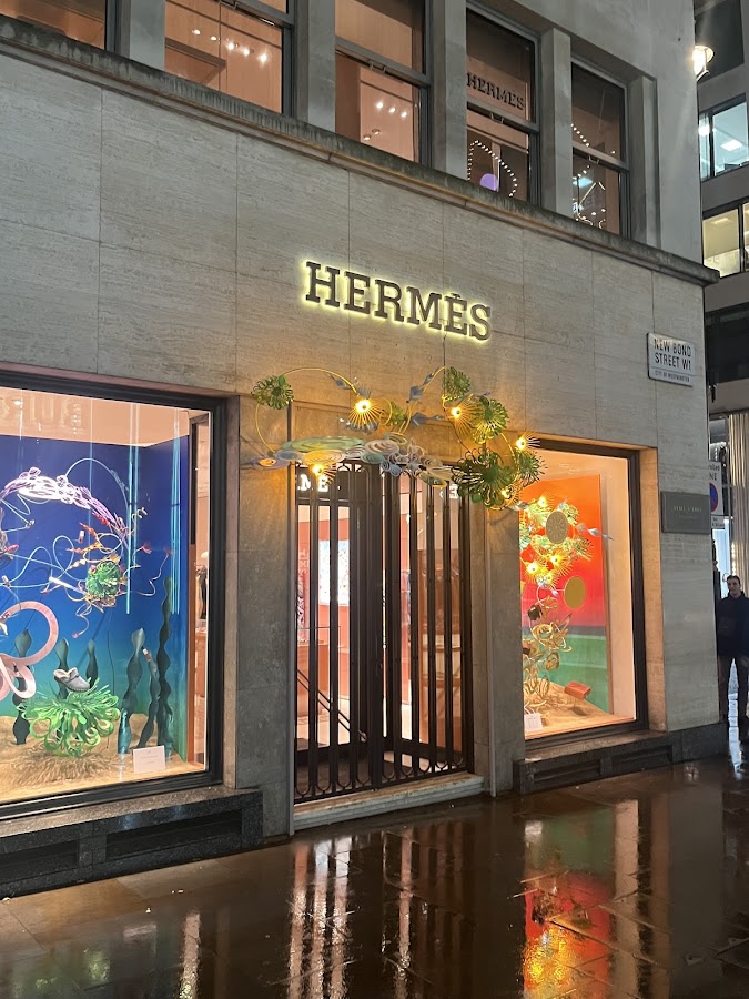 Hermès London New Bond, Maisons de mode, à Londres