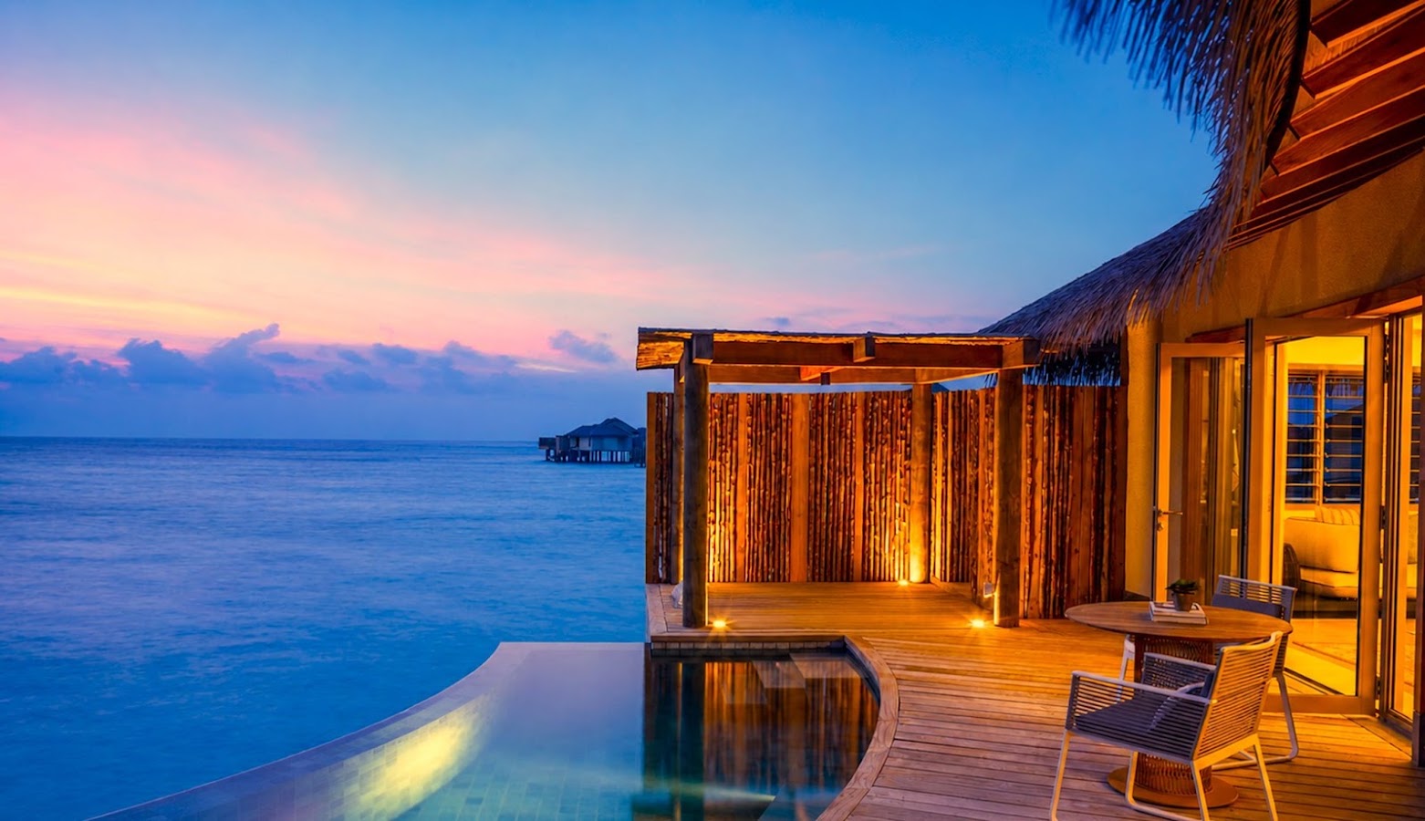 InterContinental Maldives, Hôtels et palaces