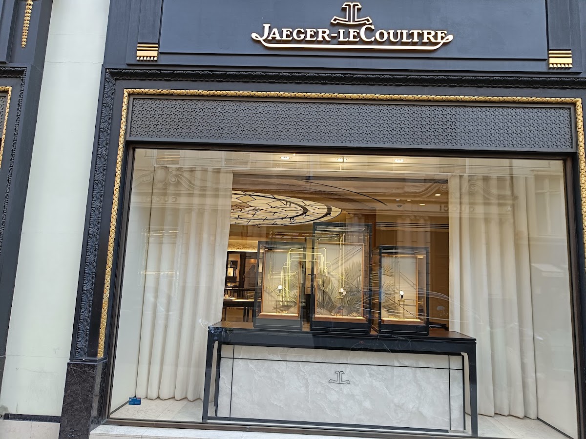 Jaeger-LeCoultre, Maisons de mode, à Londres