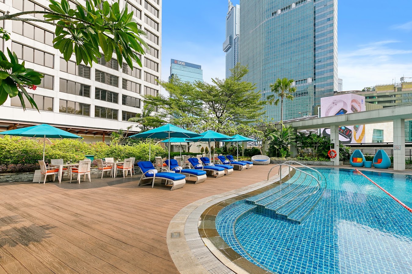 Jakarta Mandarin Oriental, Hôtels et palaces
