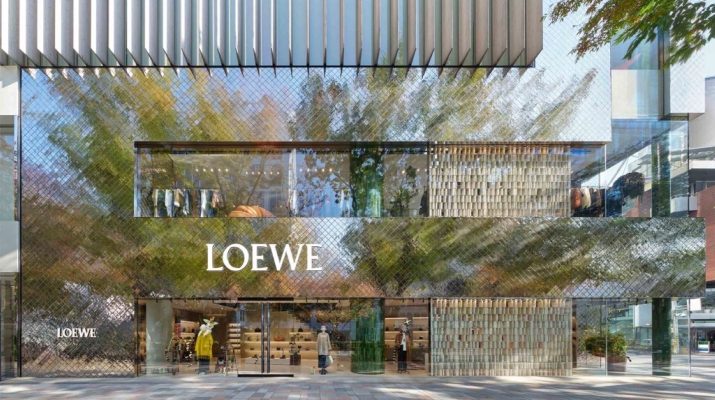Loewe Tokyo Aoyama, Maisons de mode