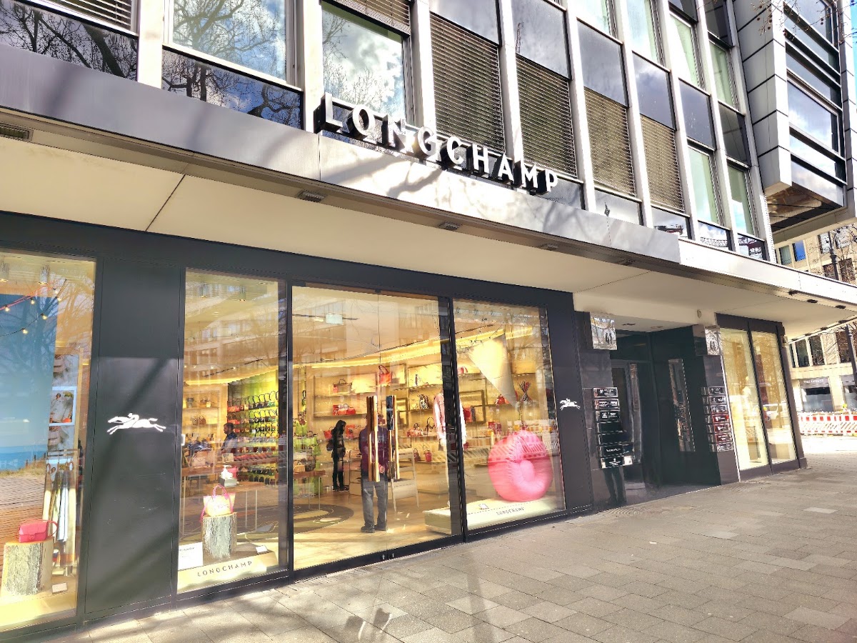 Longchamp, Maisons de mode