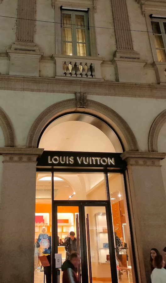 Louis Vuitton, Maisons de mode