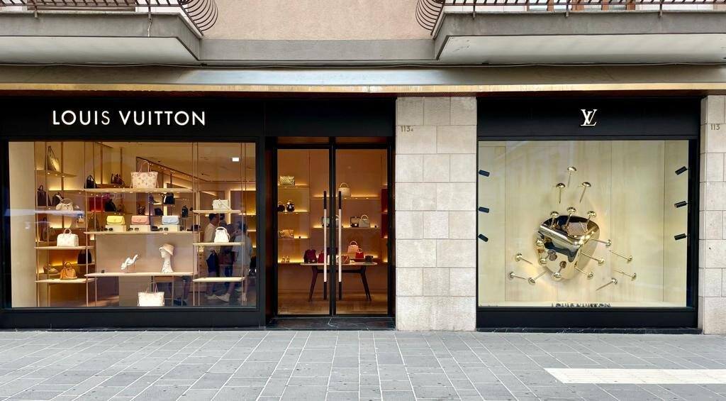 Louis Vuitton, Maisons de mode