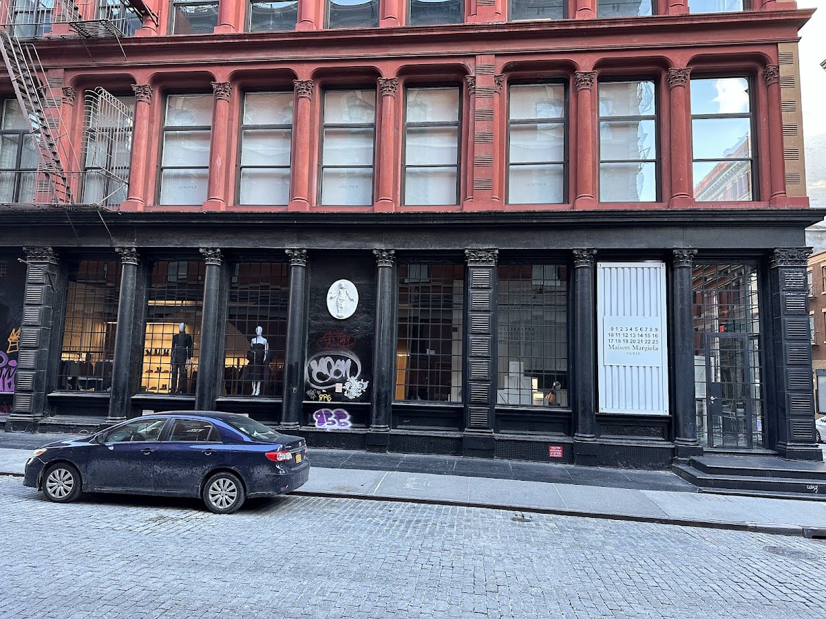 Margiela New York, Maisons de mode, à New York