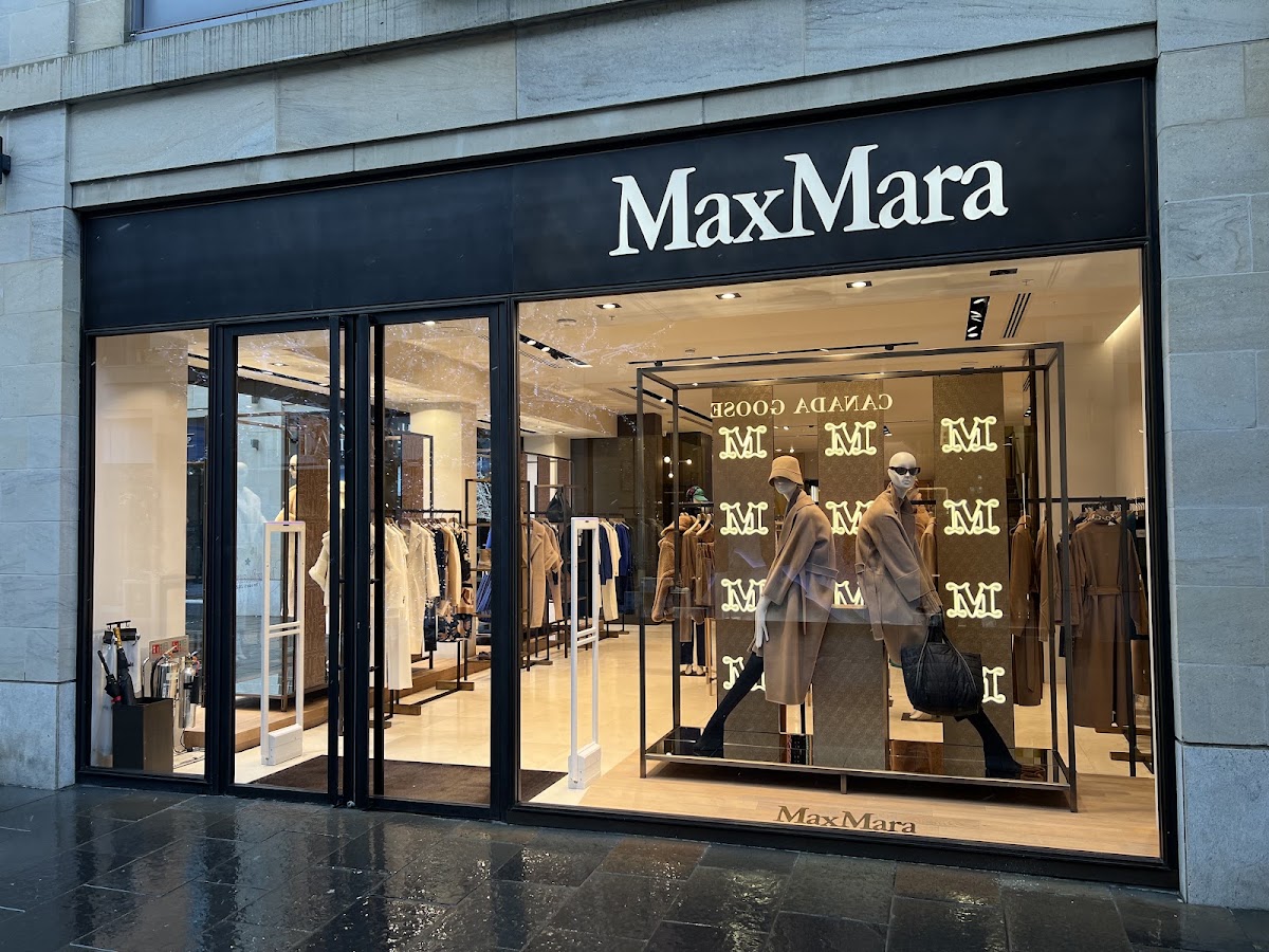 Max Mara, Maisons de mode