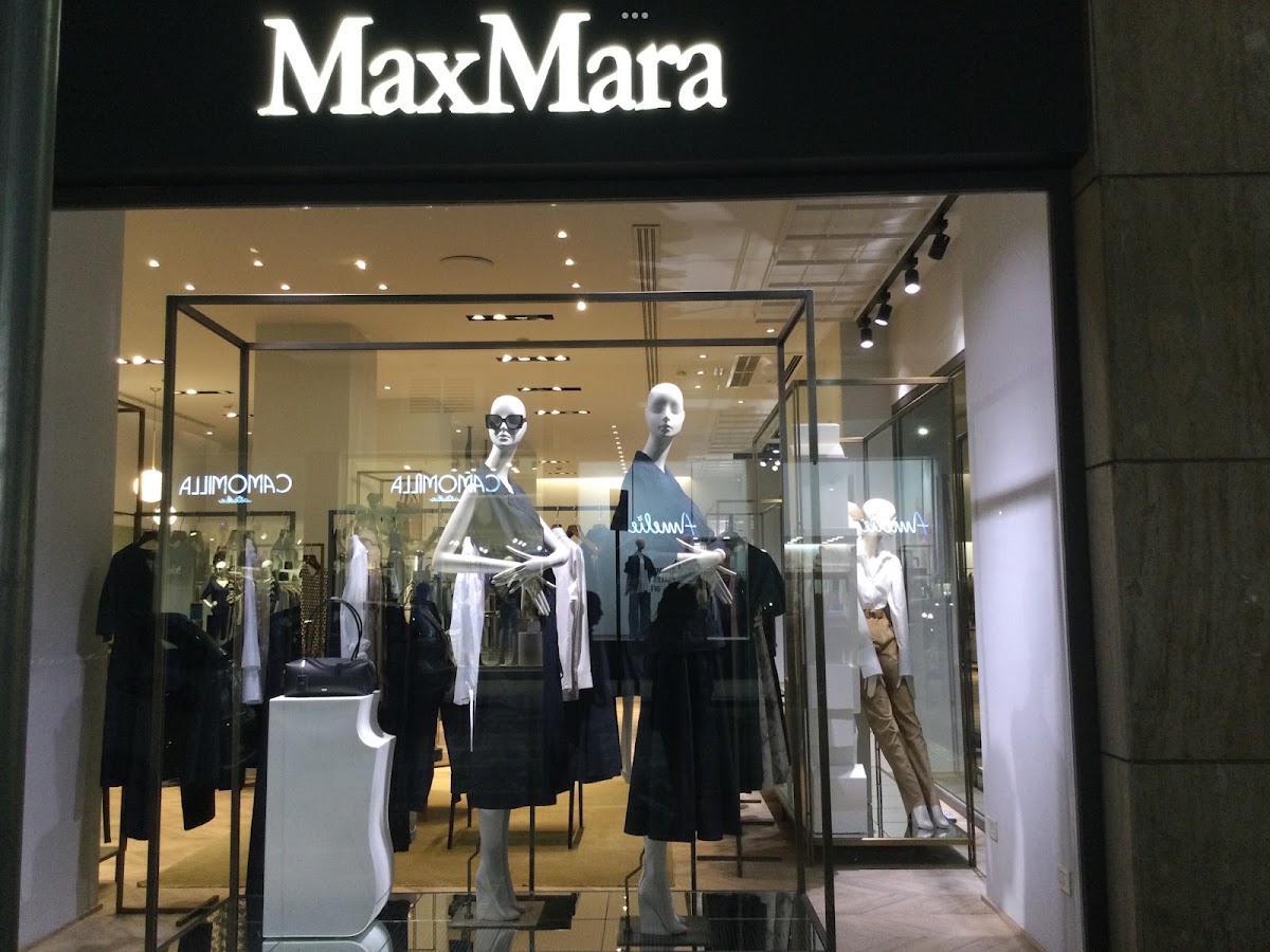 Max Mara, Maisons de mode