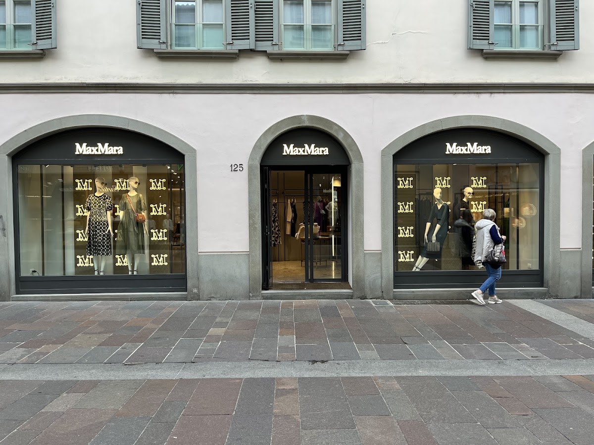 Max Mara, Maisons de mode