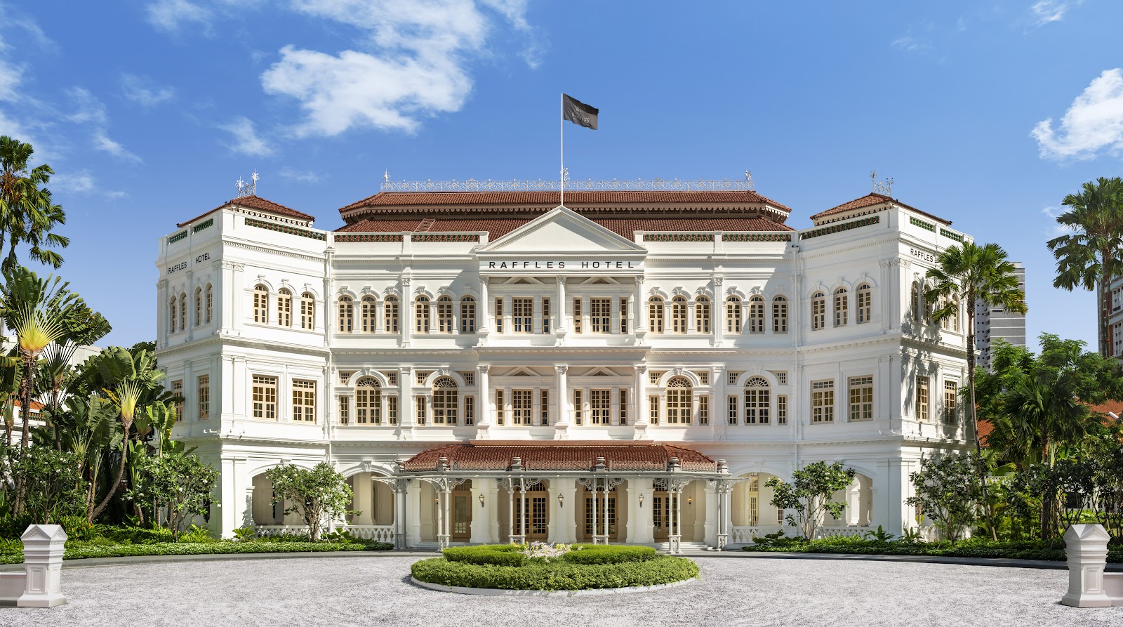 Raffles Singapore, Hôtels et palaces