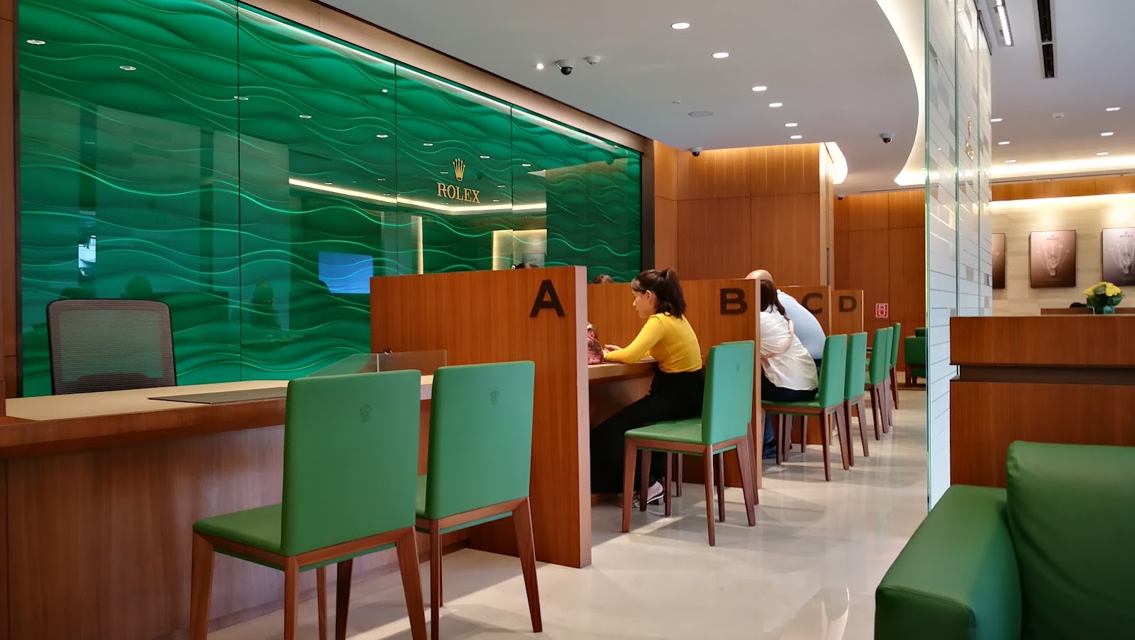 Rolex Service Center, Maisons de mode