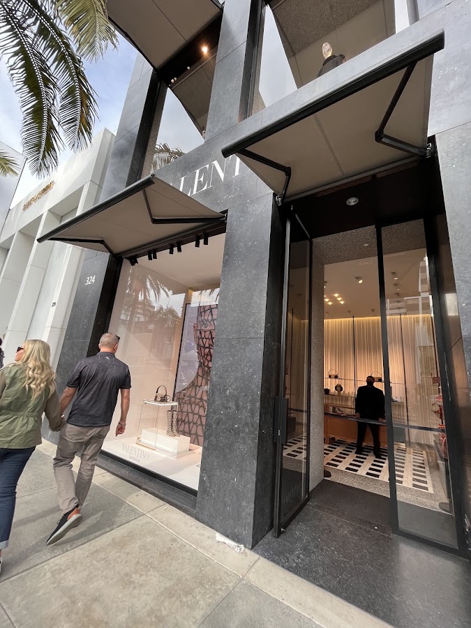 Saint Laurent, Maisons de mode