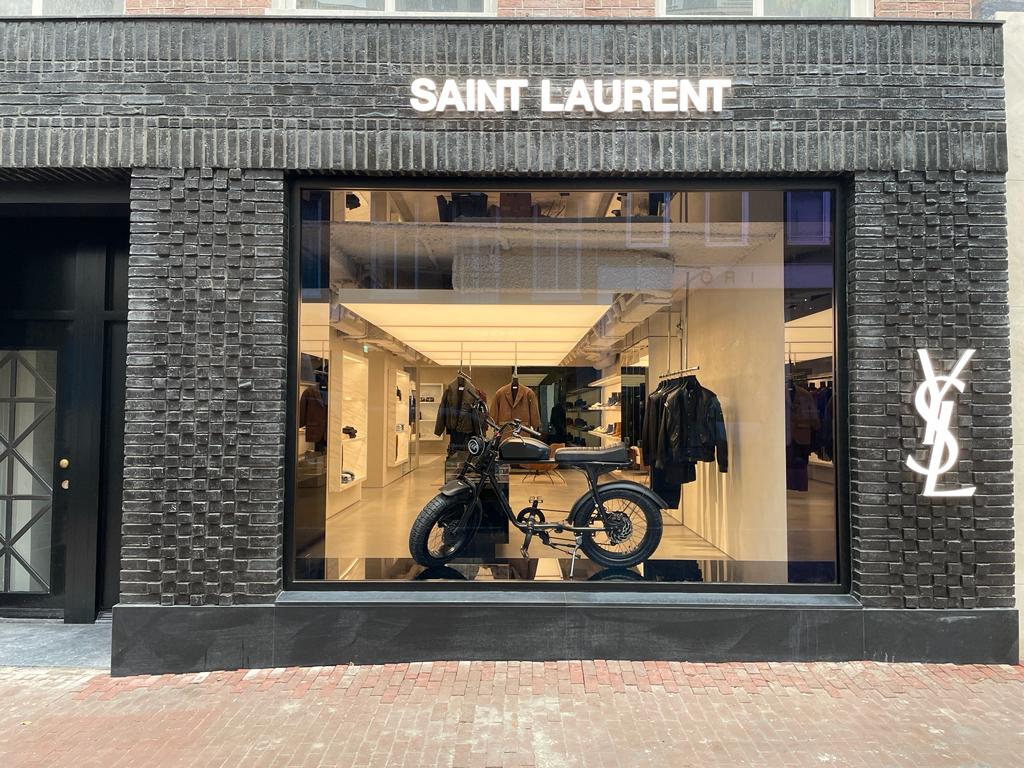 Saint Laurent Amsterdam, Maisons de mode