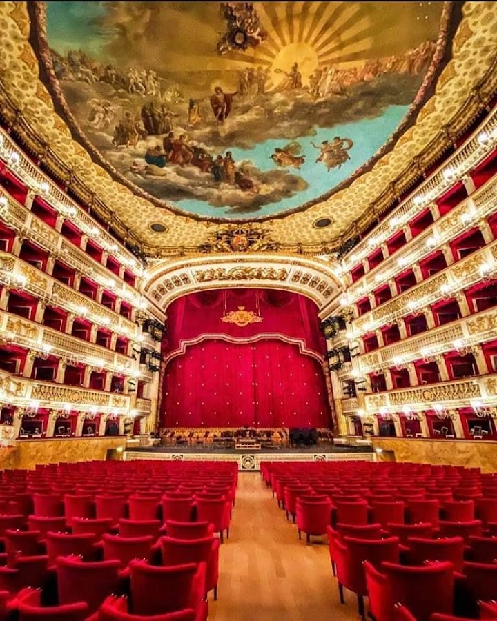 San Carlo Theatre Naples, Art et design