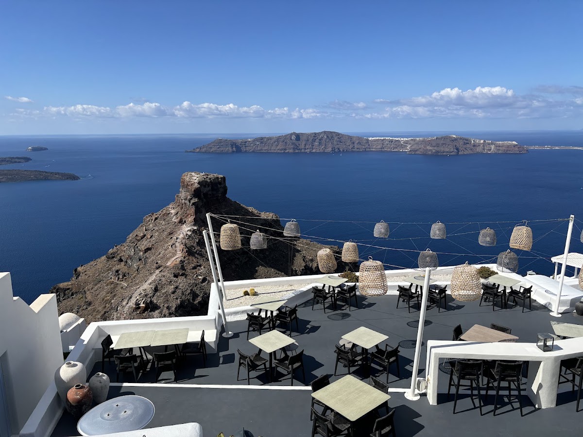 Santorini Astra Suites, Hôtels et palaces