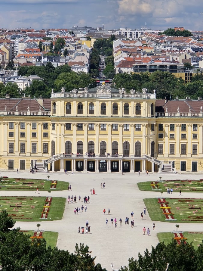 Schloss Schönbrunn Vienna, Hôtels et palaces