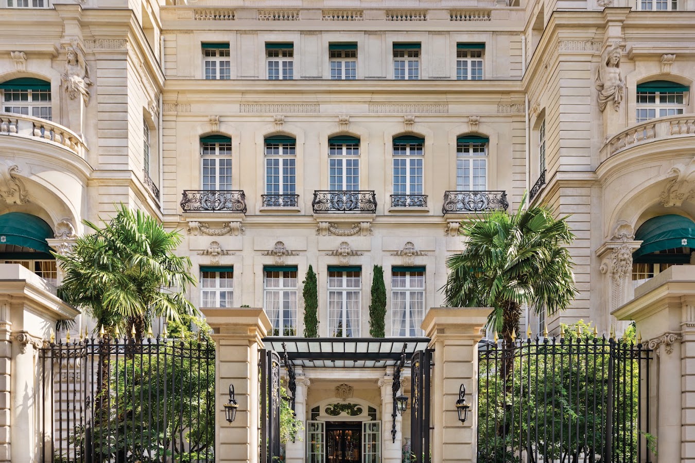 Shangri-La Paris, Hôtels et palaces, à Paris