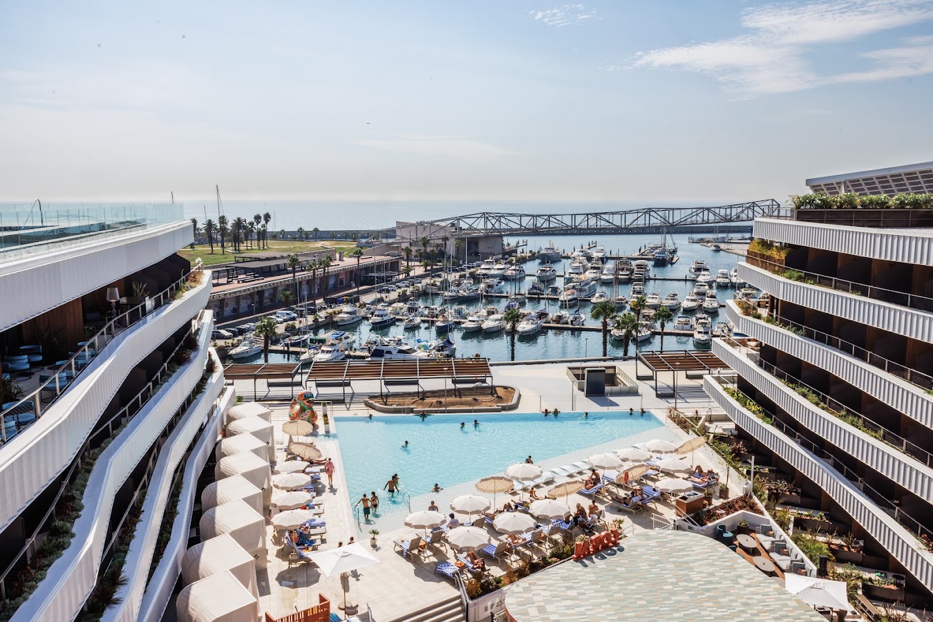 SLS Barcelona, Hôtels et palaces