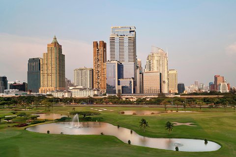 St. Regis Bangkok, Hôtels et palaces