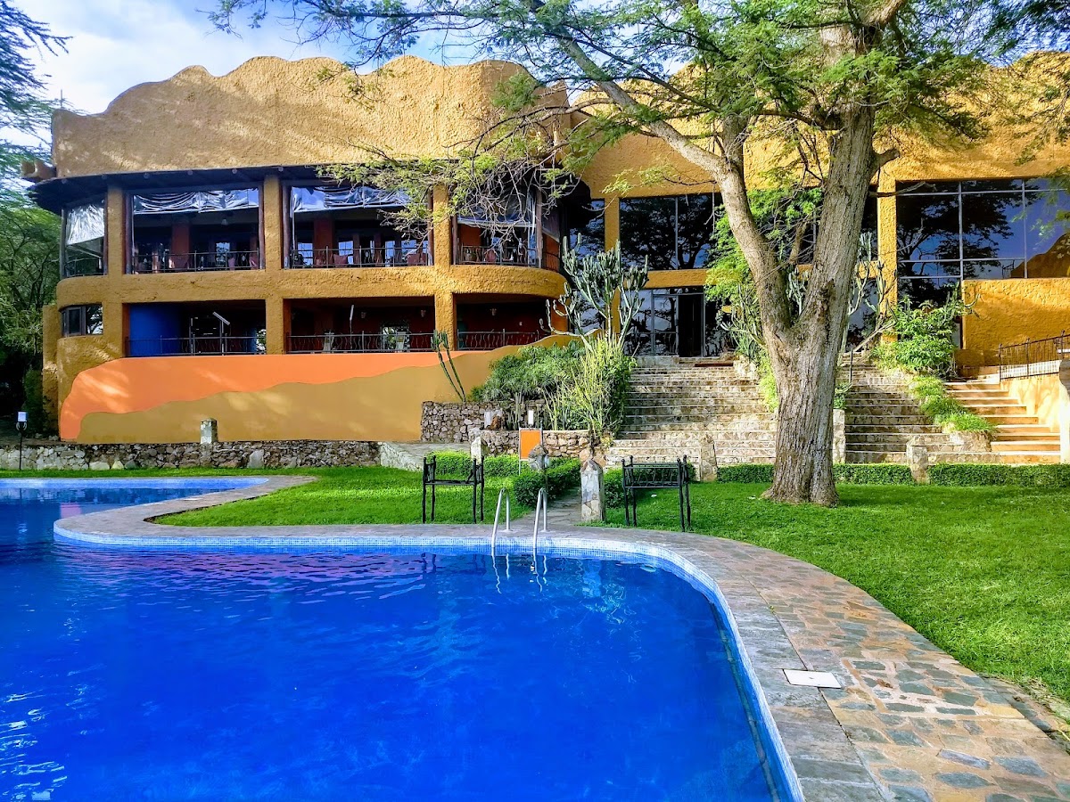 Tanzania Serengeti Sopa, Hôtels et palaces